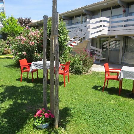 Hotel Kyriad Cap Sud Avignon Buitenkant foto
